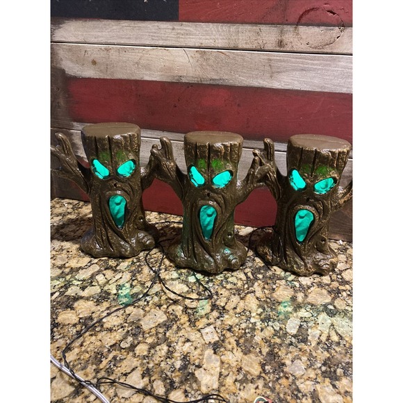 Halloween Spooky Tree 3Pcs LED, with Sound Battery-Operated - Picture 6 of 7